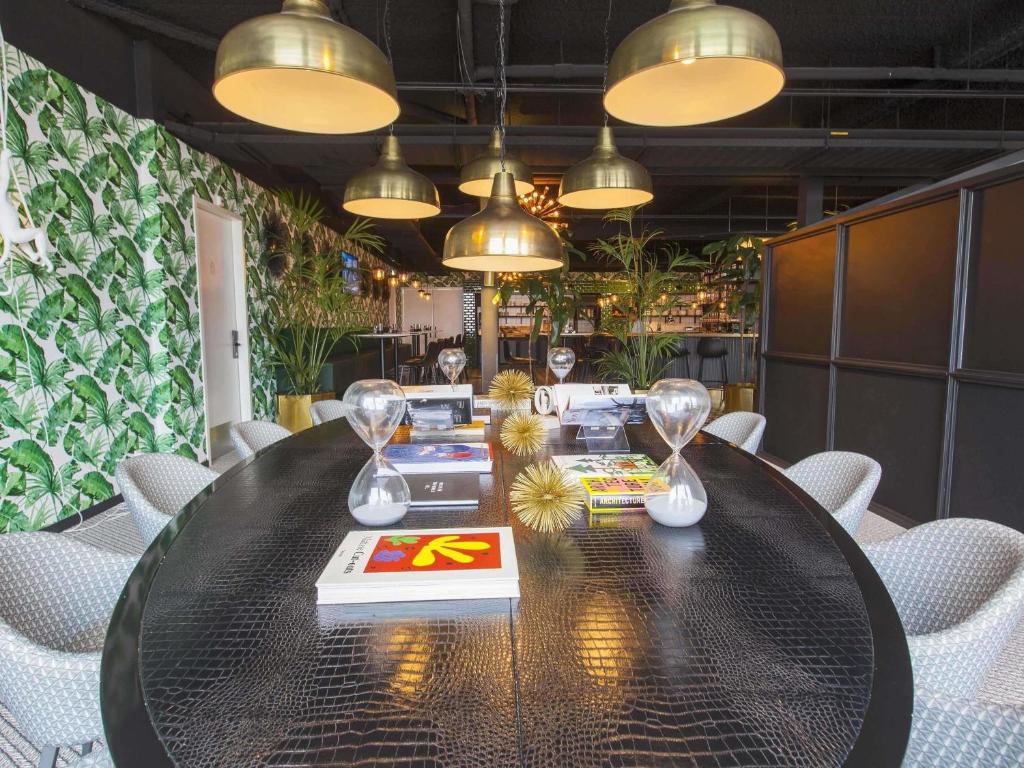 AMSTERDAM LIGHT FESTIVAL Flights + Hotels 3 Nights from ONLY £279pp (December 2026)