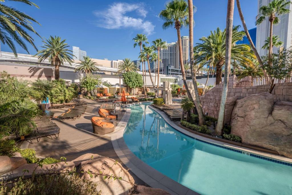 Triple Centre Holiday Deal | New York + Las Vegas + San Francisco