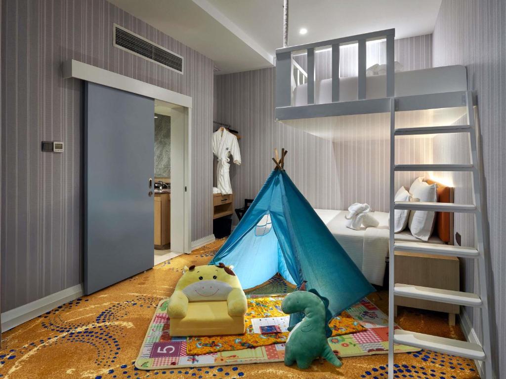 09 Nights in Kuala Lumpur and Langkawai to unfold Beachfront Bliss & Cultural Marvels