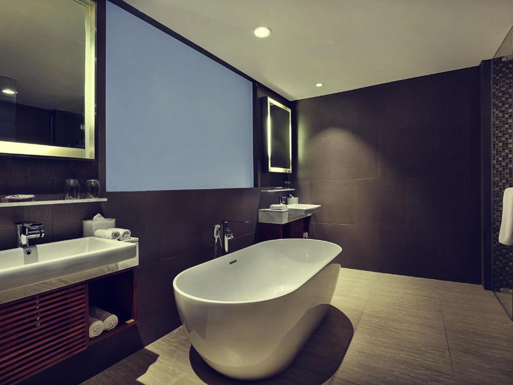 3 destinations in 1 holiday – Kuala Lumpur, Lombok & Bali with all flights, premium transfers & handpicked stays included price starting from £1,299pp!