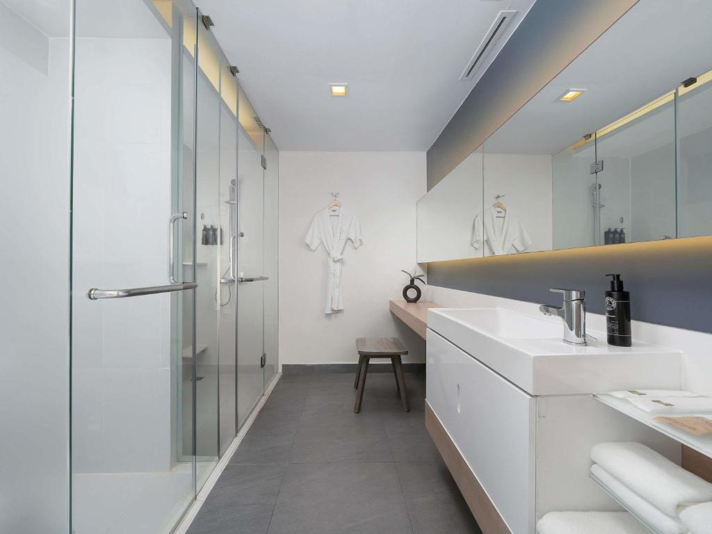 14 Nights Long Stay — Andaman Beach Hotel Patong All Ground Transfers Included Price Starting from £1,099pp