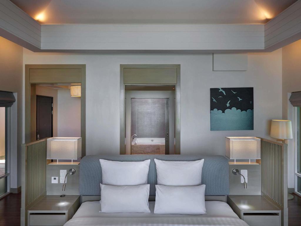 Exotic Thai Getaway 14 Nights in Phuket, Khaolak, Krabi, & Koh Lanta W/Flights &Transfers Included for £1399 pp!