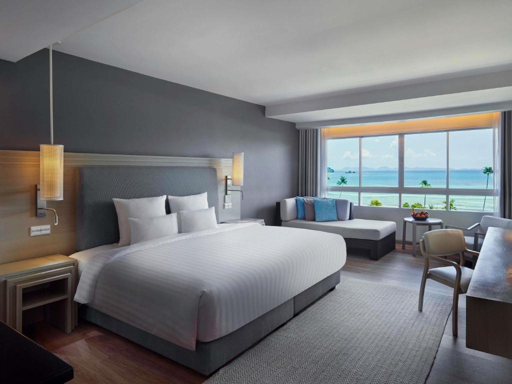 Exotic Thai Getaway 14 Nights in Phuket, Khaolak, Krabi, & Koh Lanta W/Flights &Transfers Included for £1399 pp!