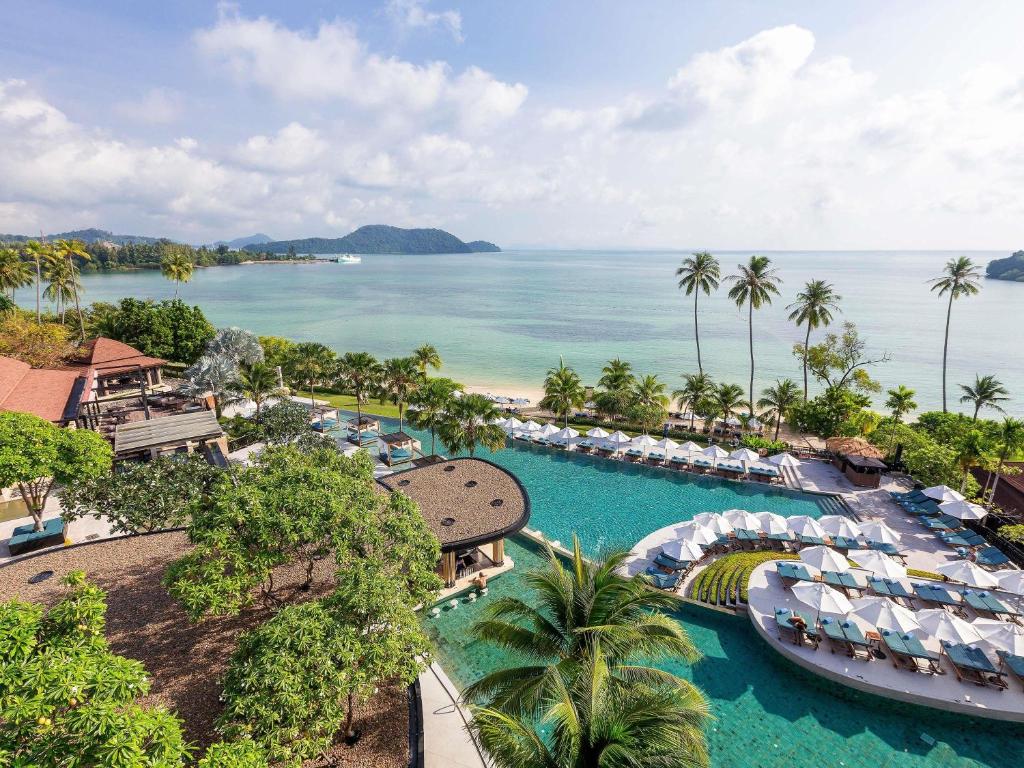 Exotic Thai Getaway 14 Nights in Phuket, Khaolak, Krabi, & Koh Lanta W/Flights &Transfers Included for £1399 pp!