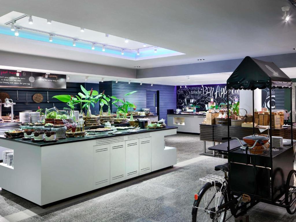 Exotic Thai Getaway 14 Nights in Phuket, Khaolak, Krabi, & Koh Lanta W/Flights &Transfers Included for £1399 pp!