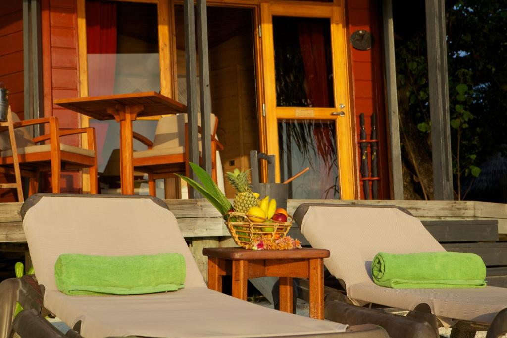 09 Nights Holiday at Komandoo Island Resort & Spa And JA Ocean View With Beach Villa