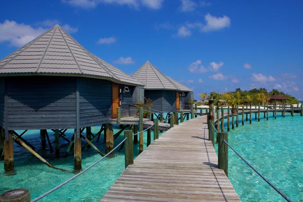 09 Nights Holiday at Komandoo Island Resort & Spa And JA Ocean View With Beach Villa