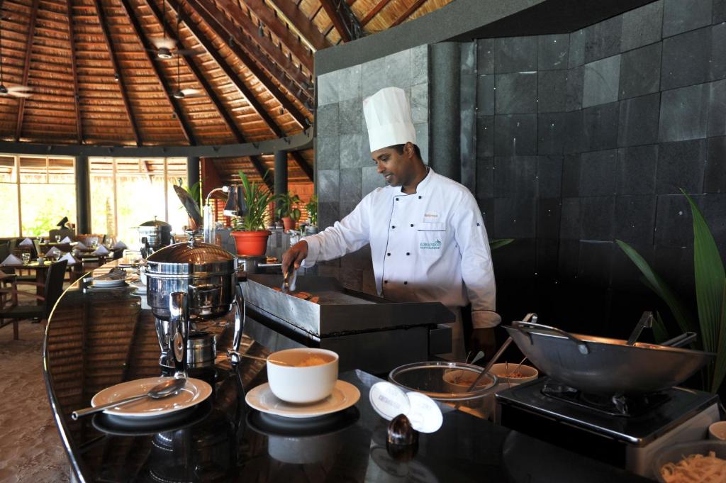 09 Nights Holiday at Komandoo Island Resort & Spa And JA Ocean View With Beach Villa