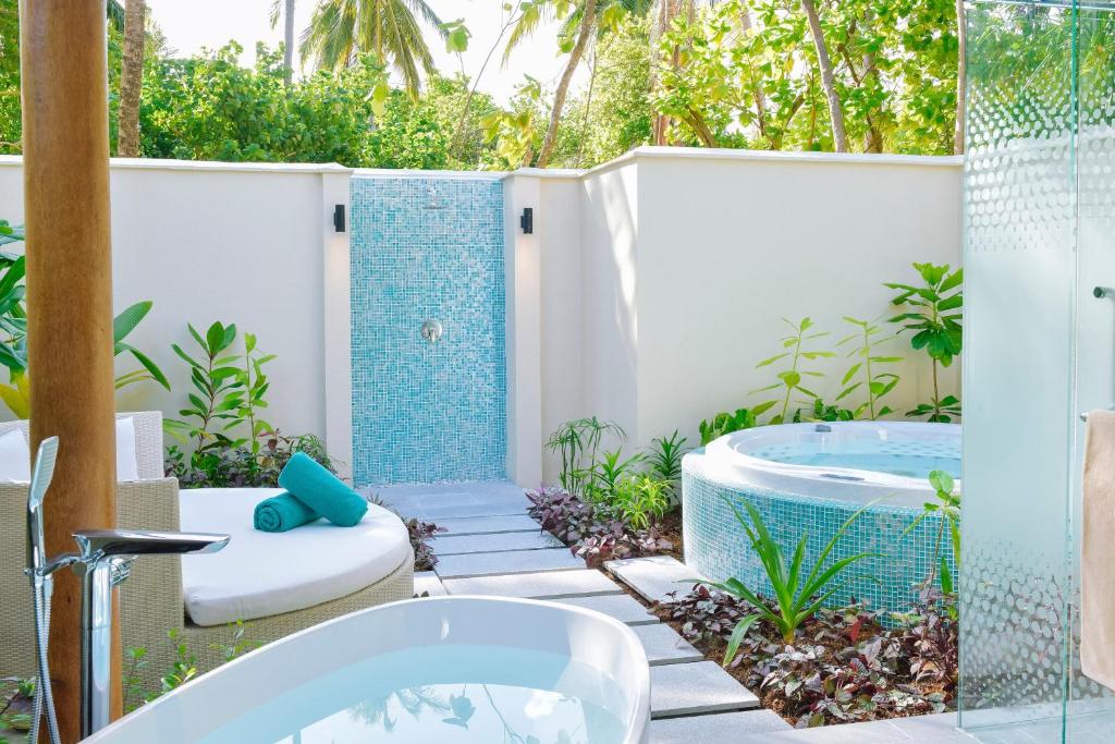 THE ULTIMATE MALDIVES FAMILY HOLIDAY 7 Nights in 5★ Kandima Maldives FROM ONLY £5,799 PER FAMILY