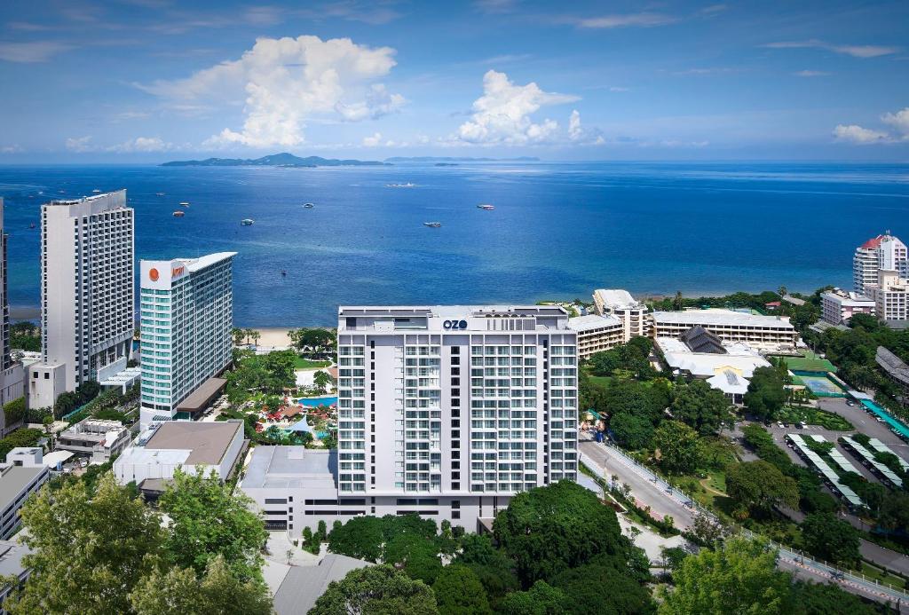 PHUKET KHAO LAK KOH YAO NOI KRABI 28 NIGHTS FROM £1,849PP £49PP DEPOSIT 4 TOP-RATED RESORTS • FLIGHTS • TRANSFERS • BAGGAGE INCLUDED
