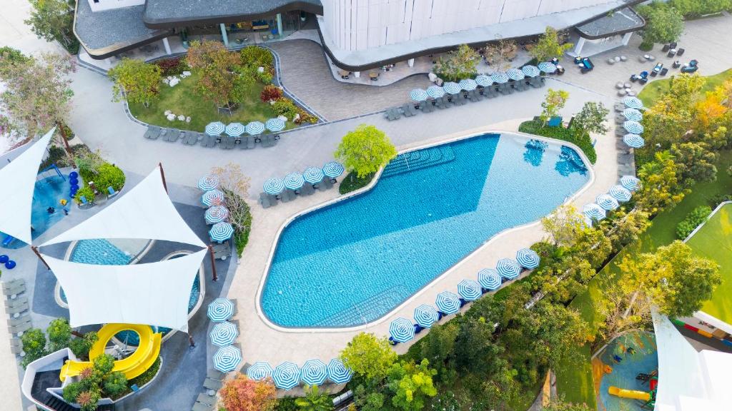 PHUKET KHAO LAK KOH YAO NOI KRABI 28 NIGHTS FROM £1,849PP £49PP DEPOSIT 4 TOP-RATED RESORTS • FLIGHTS • TRANSFERS • BAGGAGE INCLUDED