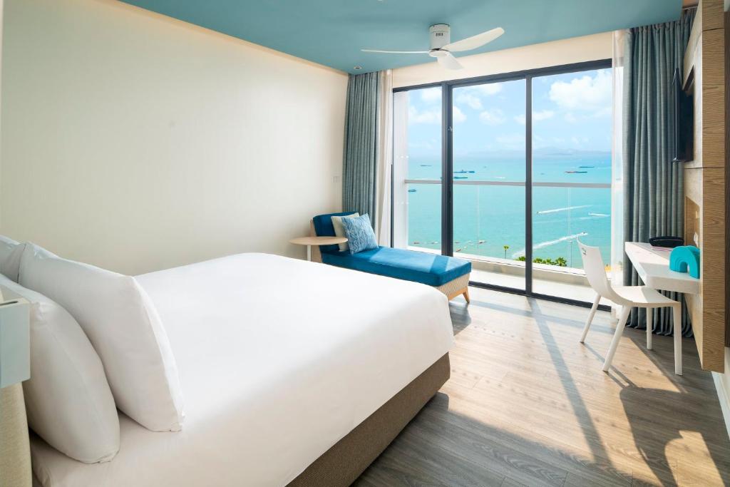 PHUKET KHAO LAK KOH YAO NOI KRABI 28 NIGHTS FROM £1,849PP £49PP DEPOSIT 4 TOP-RATED RESORTS • FLIGHTS • TRANSFERS • BAGGAGE INCLUDED