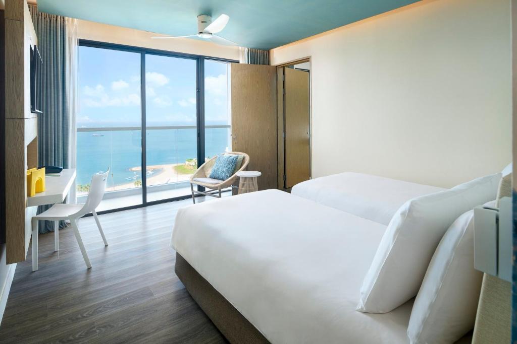 PHUKET KHAO LAK KOH YAO NOI KRABI 28 NIGHTS FROM £1,849PP £49PP DEPOSIT 4 TOP-RATED RESORTS • FLIGHTS • TRANSFERS • BAGGAGE INCLUDED