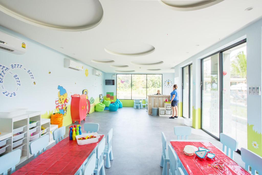 12 Nights of Tranquility! Experience The Luxury Safari Life, Beach sunset and Lake Adventure at Khao Lak, Elephant Hills & Krabi including Flights & Transfers just in £1499pp