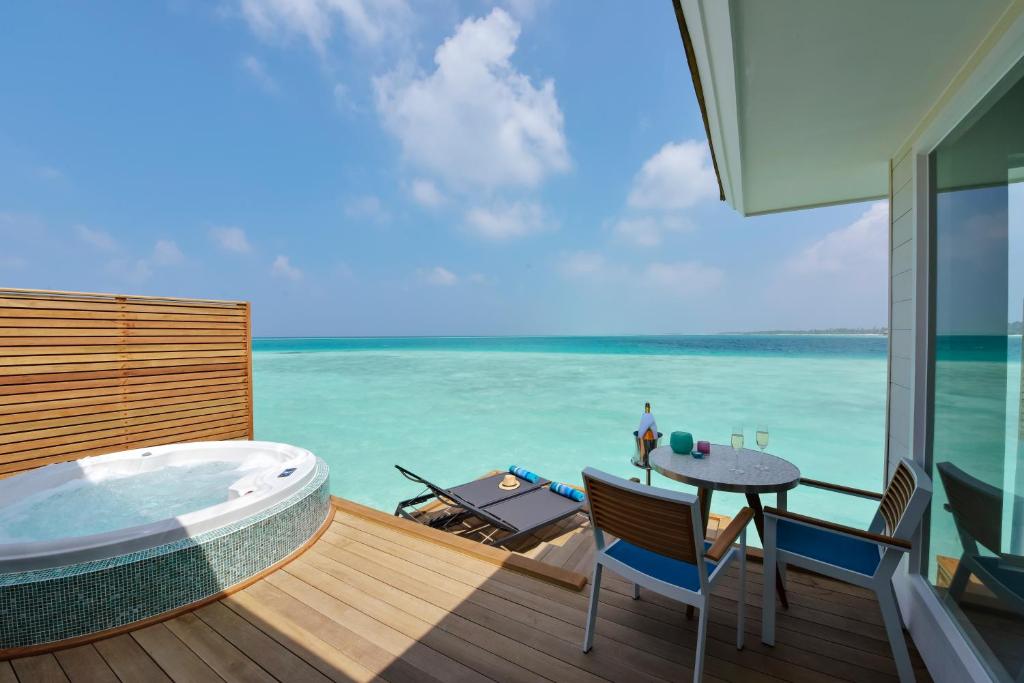 THE ULTIMATE MALDIVES FAMILY HOLIDAY 7 Nights in 5★ Kandima Maldives FROM ONLY £5,799 PER FAMILY