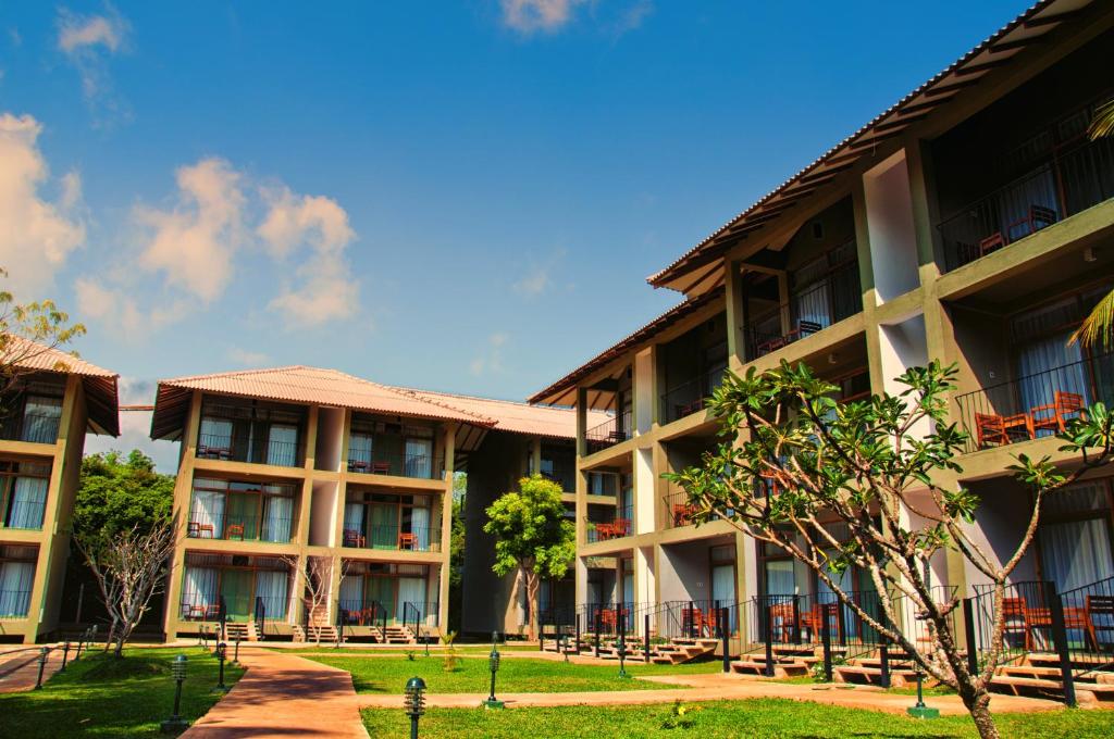 Embark on a 9 Night journey through the heart of Sri Lanka, Discovering Captivating Cities and Cultural Wonders. Priced at just £1799pp