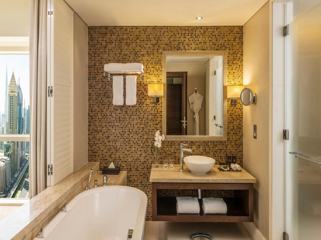 Experince the best new year celebration with a 3-nights stay at Tower Plaza Hotel, Dubai.” with flights & Transfers @ £969 pp