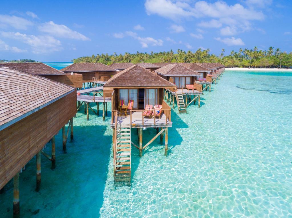 Luxury Dual Destination: 03 Nights in Hilton Dubai the Walk & 07 Nights Meeru Island Maldives with All Inclusive Plus