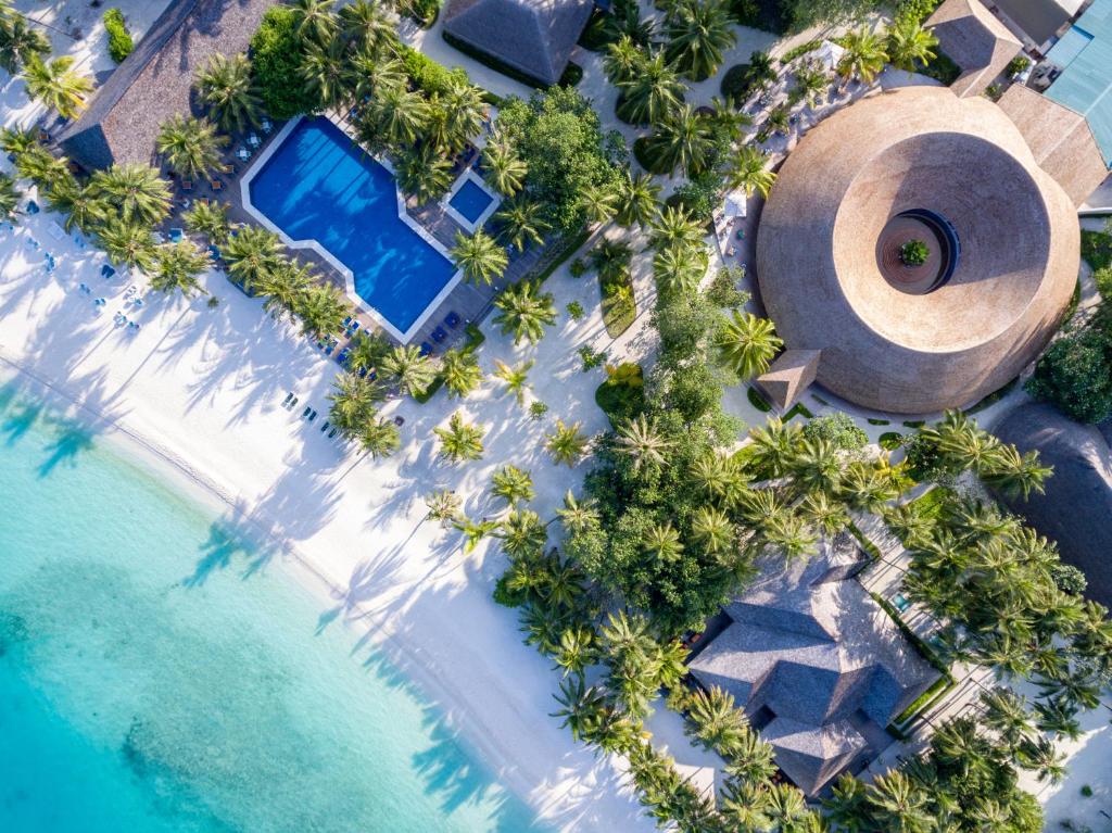 Luxury Dual Destination: 03 Nights in Hilton Dubai the Walk & 07 Nights Meeru Island Maldives with All Inclusive Plus