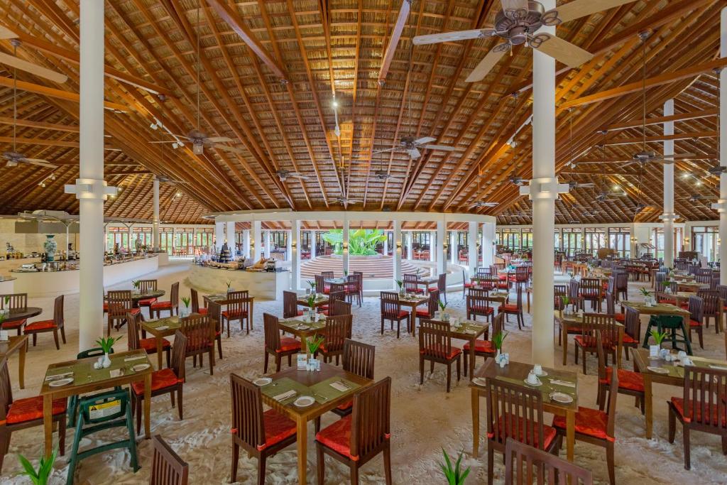 Luxury Dual Destination: 03 Nights in Hilton Dubai the Walk & 07 Nights Meeru Island Maldives with All Inclusive Plus