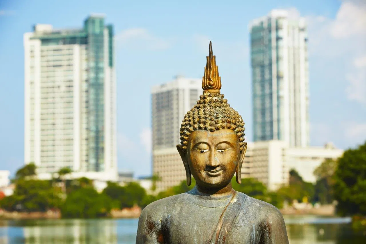 Two Destinations. One Luxury Journey Sri Lanka & Maldives Luxury Escape Wow! All inclusive 14 Days from £3,299/pp