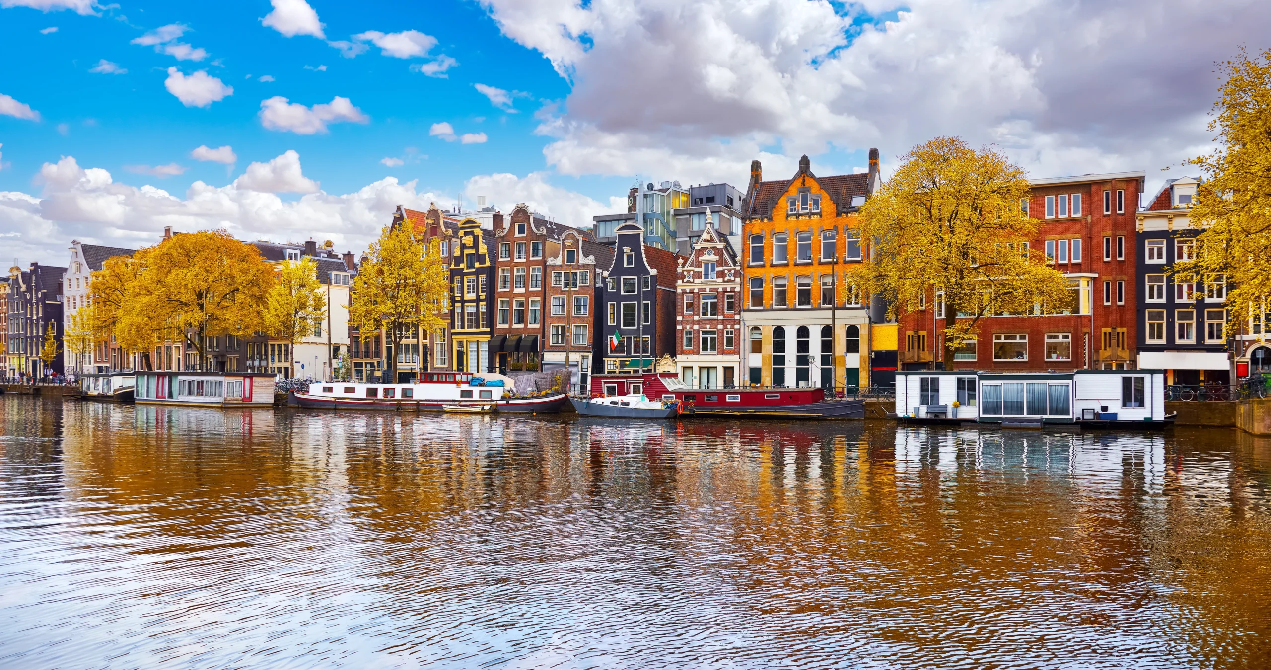 AMSTERDAM LIGHT FESTIVAL Flights + Hotels 3 Nights from ONLY £279pp (December 2026)